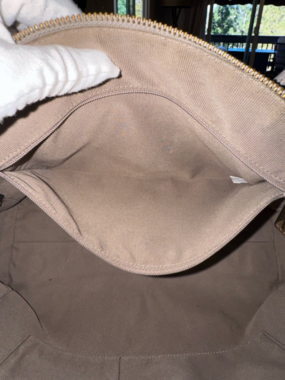Furla grey tote bag, leather gold hardware pre-loved ❤️ - Picture 7 of 17